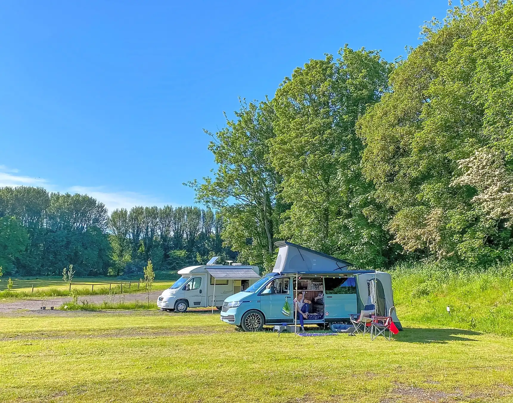Ashton Hall Caravan Park - Motorhomes on peaceful grassy pitches